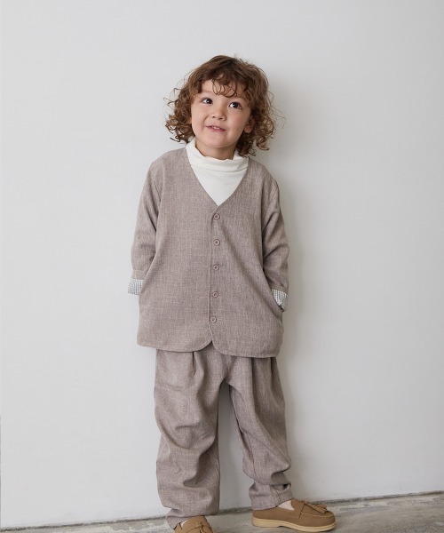 riziere(リジェール)の「シームレスハイネックプルオーバー(MOMとお揃い)(Tシャツ/カットソー・キッズ・ブラウン/ホワイト/ブラック・130/120/110/100/90/150/140)」の9枚目の写真