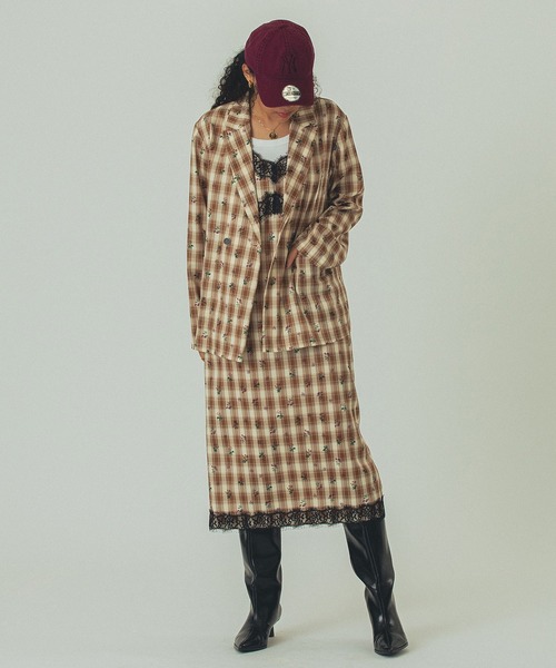 ROSE BUD（ローズバッド）の「(mag.by c)FLOWER PRINT CHECK CAMI DRESS（ワンピース・レディース・ブラック/ブラウン・ONE SIZE）」の22枚目の写真