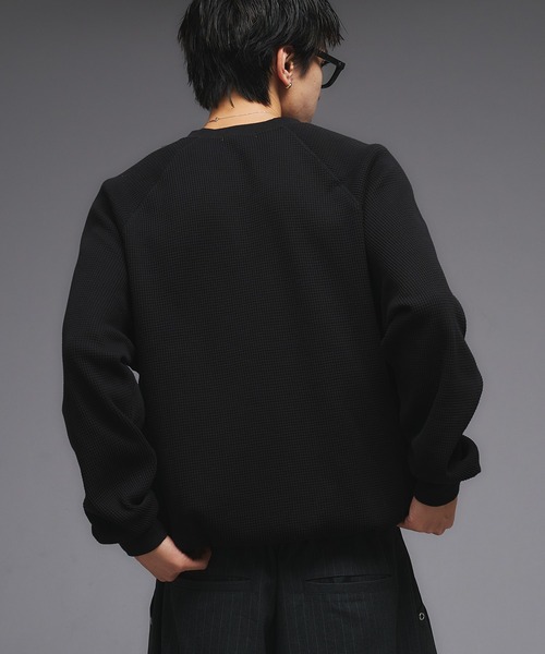 Adoon plain（アドーンプレーン）の「Shallow V-Neck Thermal Long Sleeve T / 浅VネックサーマルロングスリーブT（Tシャツ/カットソー・メンズ・ボルドー/杢グレー/ブラウン/ブラック/その他/ネイビー・MEDIUM/LARGE）」の9枚目の写真