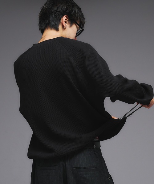 Adoon plain（アドーンプレーン）の「Shallow V-Neck Thermal Long Sleeve T / 浅VネックサーマルロングスリーブT（Tシャツ/カットソー・メンズ・ボルドー/杢グレー/ブラウン/ブラック/その他/ネイビー・MEDIUM/LARGE）」の10枚目の写真