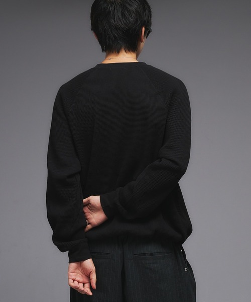 Adoon plain（アドーンプレーン）の「Shallow V-Neck Thermal Long Sleeve T / 浅VネックサーマルロングスリーブT（Tシャツ/カットソー・メンズ・ボルドー/杢グレー/ブラウン/ブラック/その他/ネイビー・MEDIUM/LARGE）」の11枚目の写真