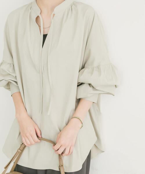 ITEMS URBANRESEARCH(アイテムズ アーバンリサーチ)の「『イージーケア』スキッパーボリュームブラウス(シャツ/ブラウス・レディース・ベージュ/ブラック/グレー系その他・FREE)」の13枚目の写真