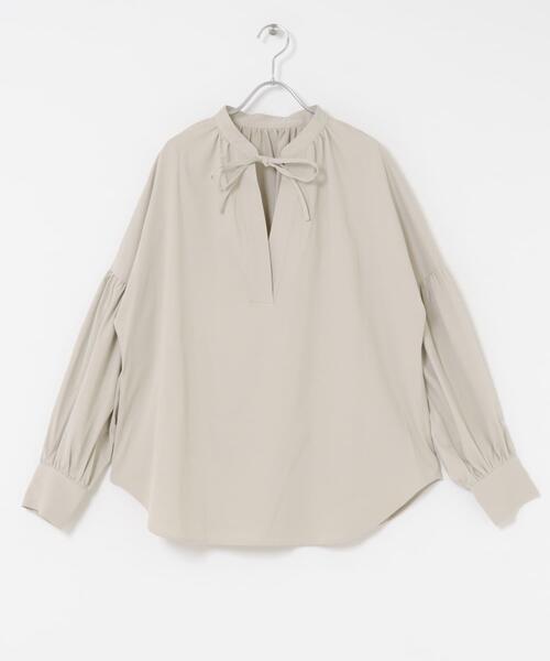 ITEMS URBANRESEARCH(アイテムズ アーバンリサーチ)の「『イージーケア』スキッパーボリュームブラウス(シャツ/ブラウス・レディース・ベージュ/ブラック/グレー系その他・FREE)」の16枚目の写真