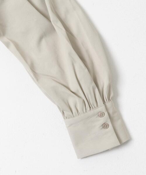 ITEMS URBANRESEARCH(アイテムズ アーバンリサーチ)の「『イージーケア』スキッパーボリュームブラウス(シャツ/ブラウス・レディース・ベージュ/ブラック/グレー系その他・FREE)」の17枚目の写真