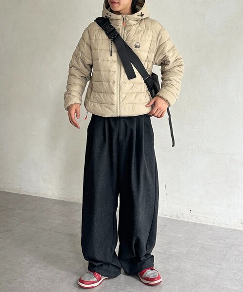 SIERRA DESIGNS（シェラデザイン）の「中綿フーディジャケット（ブルゾン・メンズ・ベージュ/グリーン/ブラック/レッド・LARGE/MEDIUM）」の20枚目の写真