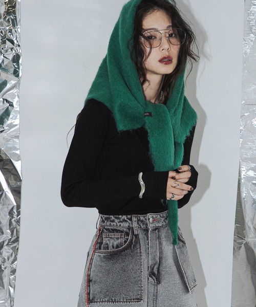 bohmal(ボマール)の「フェイクレイヤードVネックニットプルオーバー(ニット/セーター・レディース・ブラウン/ブラック/チャコールグレー・FREE)」の11枚目の写真