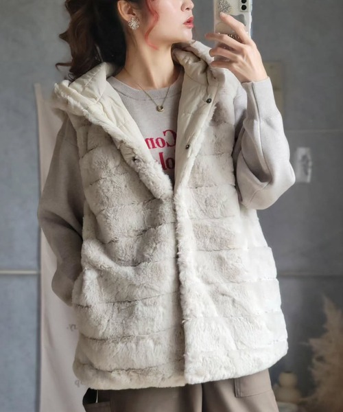 libelle more（リベル モア）の「フェイクファー＆キルト リバーシブルフードベスト（ベスト・レディース・モカ/ブラック/グレー/ベージュ・M/L）」の18枚目の写真