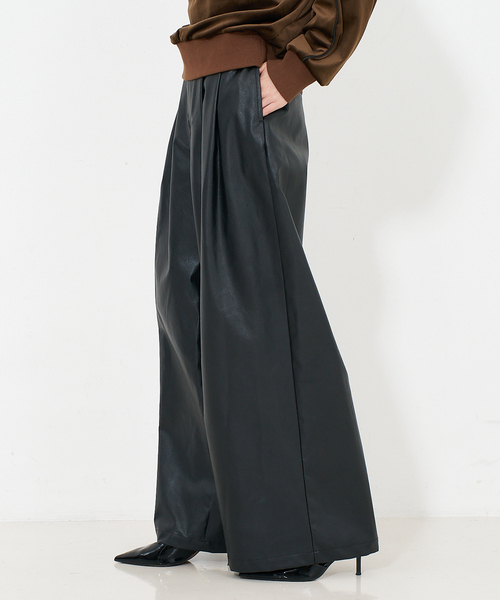 NOMINE(ノミネ)の「【セットアップ】タックワイドパンツ(その他パンツ・レディース・ブラック/モカ/ブラック系その他・S/M)」の3枚目の写真