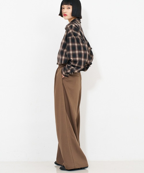 NOMINE(ノミネ)の「【セットアップ】タックワイドパンツ(その他パンツ・レディース・ブラック/モカ/ブラック系その他・S/M)」の17枚目の写真