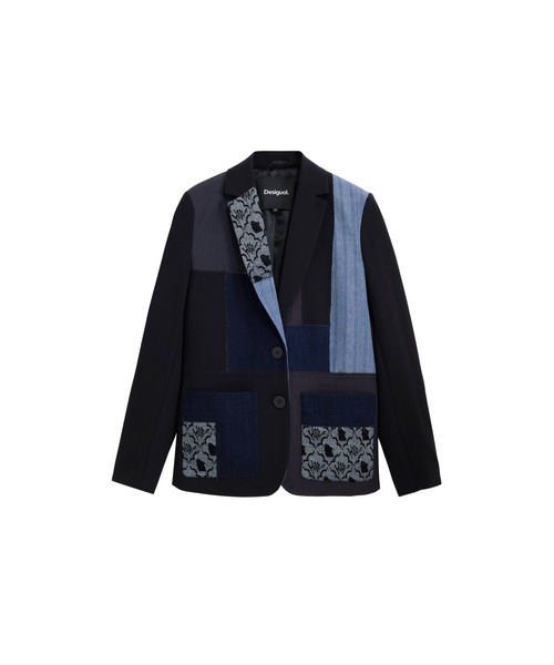 Desigual（デシグアル）の「パッチワーク レギュラーフィット アメリカーナジャケット（テーラードジャケット・レディース・ブラック・S/M/L/XL/XS）」の4枚目の写真