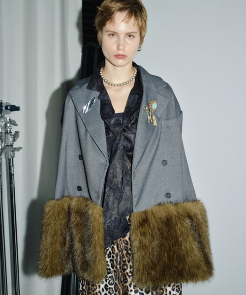 yae（ヤエ）の「Fur blocking coat / ファーブロッキングジャケット（テーラードジャケット・レディース・ブラック/グレー・FREE）」の21枚目の写真