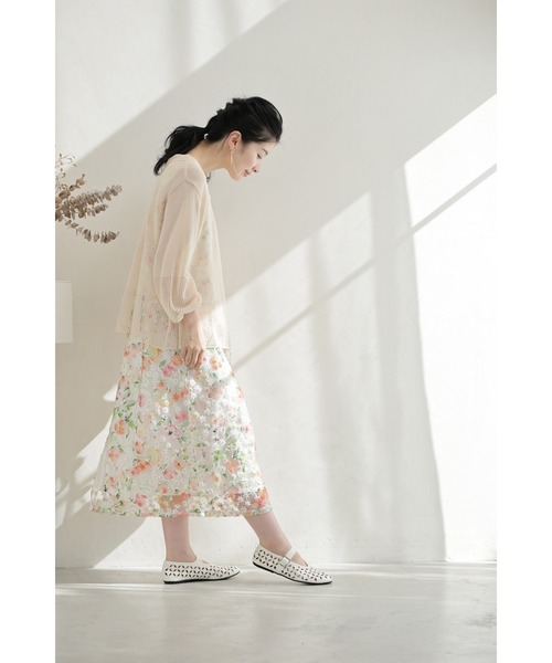 cawaii(カワイイ)の「歩きやすい柔らかソールのパンチングフラワーパンプス(パンプス・レディース・ホワイト・35/36/37/38/39/40)」の6枚目の写真