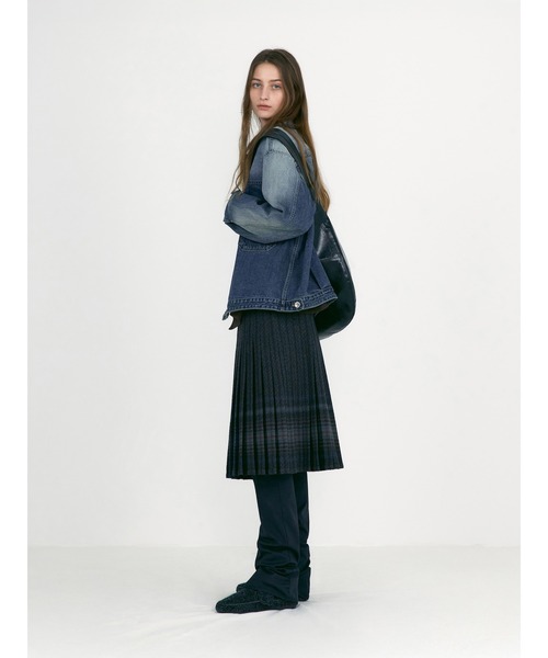 LOW CLASSIC（ロウ　クラシック）の「REVERSIBLE WOOL PLEATS SKIRTS（スカート・レディース・マルチ・S）」の20枚目の写真