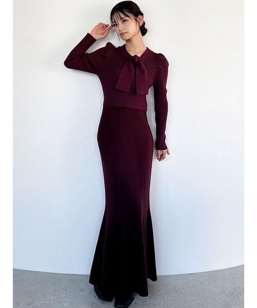 RESEXXY(リゼクシー)の「ボウタイマーメイドニットワンピース(ワンピース・レディース・チャコールグレー/アイボリー/レッド・FREE)」の20枚目の写真