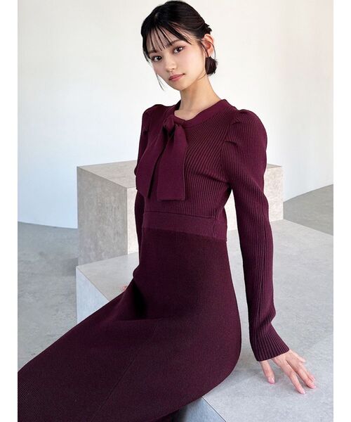 RESEXXY(リゼクシー)の「ボウタイマーメイドニットワンピース(ワンピース・レディース・チャコールグレー/アイボリー/レッド・FREE)」の16枚目の写真