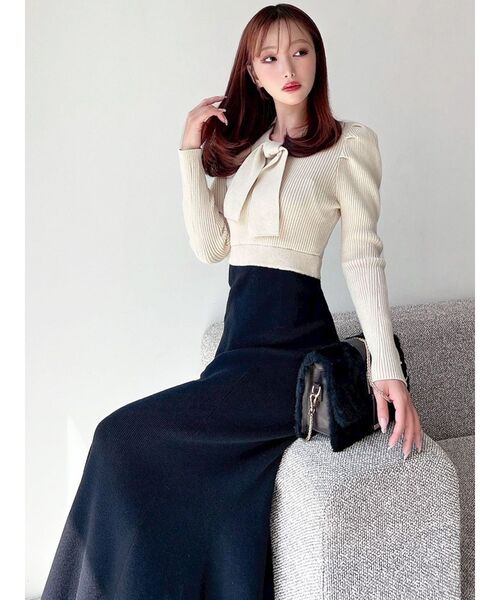 RESEXXY(リゼクシー)の「ボウタイマーメイドニットワンピース(ワンピース・レディース・チャコールグレー/アイボリー/レッド・FREE)」の14枚目の写真