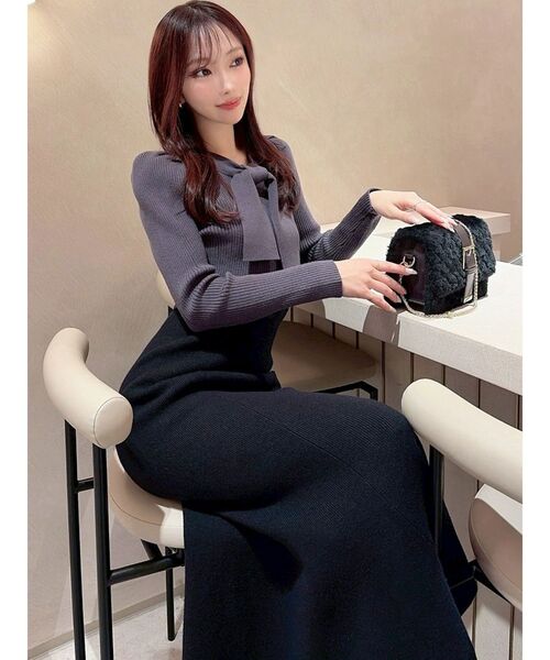 RESEXXY(リゼクシー)の「ボウタイマーメイドニットワンピース(ワンピース・レディース・チャコールグレー/アイボリー/レッド・FREE)」の9枚目の写真