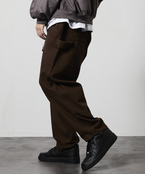 FREAK'S STORE（フリークスストア）の「限定展開 ワイドシルエット ダック ダブルニー クライミングパンツ（その他パンツ・メンズ・チャコールグレー/ベージュ/ブラウン/ブラック・MEDIUM/LARGE/SMALL）」の7枚目の写真