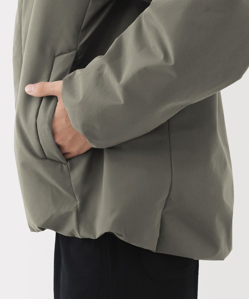 無印良品（ムジルシリョウヒン）の「紳士　防風撥水中わたフードジャケット（その他アウター・メンズ・ブラック/ライトグレー系/ダークネイビー/ダークブラウン系・S/M/L/XL）」の22枚目の写真