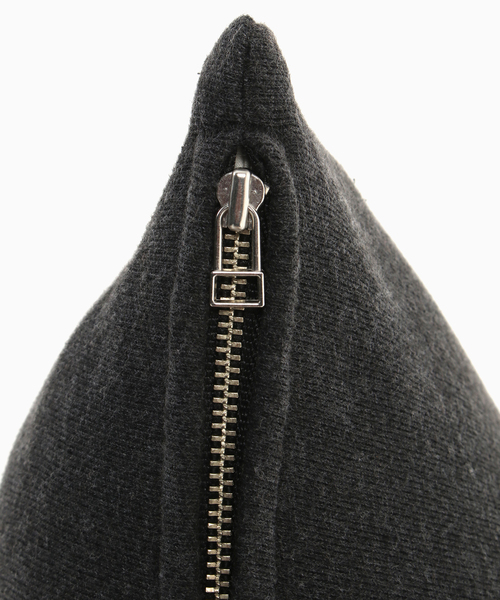 ACME FURNITURE（アクメファニチャー）の「ACME別注 MICKEY CUSHION FANTASIA　クッションカバー45cm（クッション/クッションカバー・レディース・ブラック・FREE）」の6枚目の写真