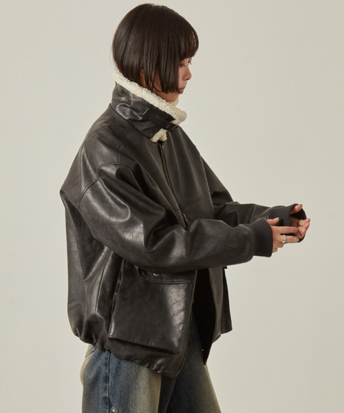 Snap club（スナップクラブ）の「【Snap club】2WAYヴィンテージライク襟ボア切り替えフライトブルゾン（ブルゾン・レディース・ブラウン/ブラック・L/M）」の8枚目の写真