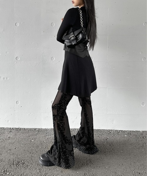 LVEU.（ラブユ.）の「【LVEU.】バックルデザインハンドバッグ / 鞄 バッグ BAG ハンドバッグ ミニ バックル チェーン スクエア 合成皮革 合皮 ブラック（ハンドバッグ・レディース・ブラック・FREE）」の12枚目の写真