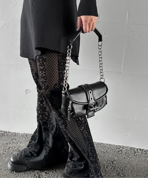 LVEU.（ラブユ.）の「【LVEU.】バックルデザインハンドバッグ / 鞄 バッグ BAG ハンドバッグ ミニ バックル チェーン スクエア 合成皮革 合皮 ブラック（ハンドバッグ・レディース・ブラック・FREE）」の13枚目の写真