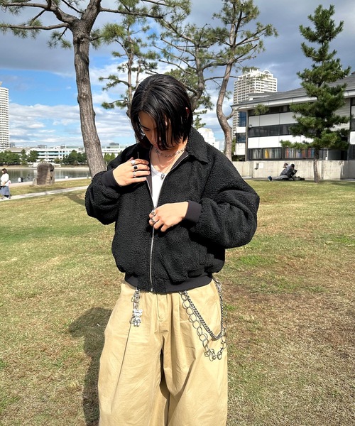 MandO（Auntie Rosa）（エムオー）の「2WAYリバーシブルナイロンボアブルゾン（ブルゾン・メンズ・グレイッシュベージュ/ブラック・LARGE/MEDIUM）」の22枚目の写真