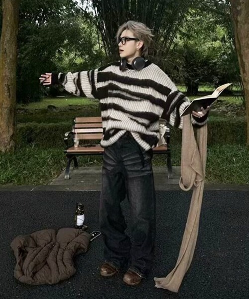 NOWLE（ノウル）の「【NOWLE】グランジ シャギー ブラシストロークボーダー プルオーバー ニット（ニット/セーター・メンズ・ブラック・MEDIUM/LARGE/X-LARGE）」の22枚目の写真