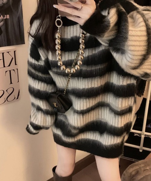 NOWLE（ノウル）の「【NOWLE】グランジ シャギー ブラシストロークボーダー プルオーバー ニット（ニット/セーター・メンズ・ブラック・MEDIUM/LARGE/X-LARGE）」の12枚目の写真