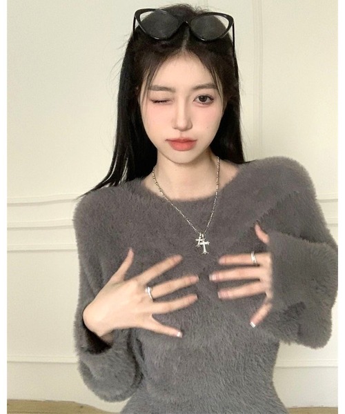 CHEER(チアー)の「カシュクールシャギーニット×キャミSET(ニット/セーター・レディース・オフホワイト/グレー・M)」の19枚目の写真