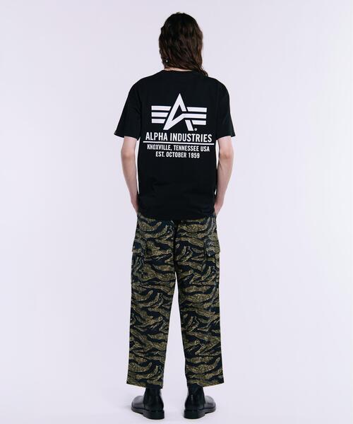 Alpha Industries(アルファインダストリーズ)の「Alpha Industries/アルファインダストリーズ/ALPHA RED RIBBON T-SHIRT/アルファ レッド リボン Tシャツ(Tシャツ/カットソー・メンズ・ネイビー/チャコール/ブラック/ホワイト系2/オリーブ系・2XL/L/M/S/XL)」の9枚目の写真