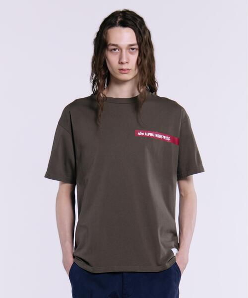 Alpha Industries(アルファインダストリーズ)の「Alpha Industries/アルファインダストリーズ/ALPHA RED RIBBON T-SHIRT/アルファ レッド リボン Tシャツ(Tシャツ/カットソー・メンズ・ネイビー/チャコール/ブラック/ホワイト系2/オリーブ系・2XL/L/M/S/XL)」の10枚目の写真