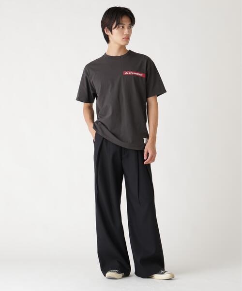 Alpha Industries(アルファインダストリーズ)の「Alpha Industries/アルファインダストリーズ/ALPHA RED RIBBON T-SHIRT/アルファ レッド リボン Tシャツ(Tシャツ/カットソー・メンズ・ネイビー/チャコール/ブラック/ホワイト系2/オリーブ系・2XL/L/M/S/XL)」の18枚目の写真