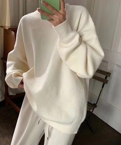 Beststore(ベストストア)の「ミックスカラーオーバーニット ユニセックス カラーニット(ニット/セーター・レディース・ブラック/ライトベージュ/ライトブルー/ライトピンク/ブルー系その他/パープル/ホワイト/ベージュ系その他/キャメル/レッド/イエロー・FREE)」の2枚目の写真