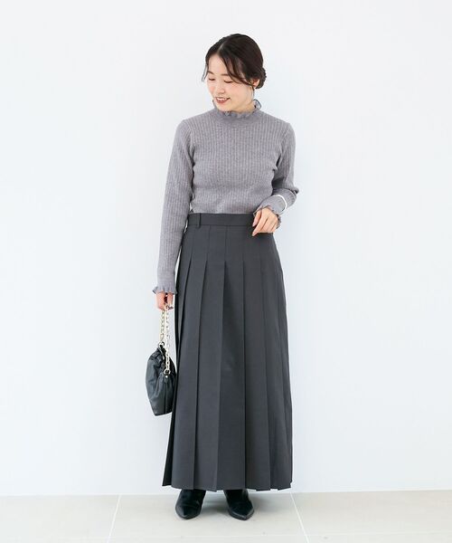 le.coeur blanc（ルクールブラン）の「シアーフリルリブニット（ニット/セーター・レディース・ブラウン/グレー/ブラック/アイボリー・38）」の7枚目の写真