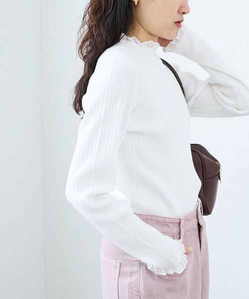 le.coeur blanc（ルクールブラン）の「シアーフリルリブニット（ニット/セーター・レディース・ブラウン/グレー/ブラック/アイボリー・38）」の13枚目の写真