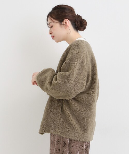 SHOO・LA・RUE（シューラルー）の「【洗濯機可】即サマになる ノーカラー ボアブルゾン（ブルゾン・レディース・ブラック/ホワイト/ライトグレー/ブラウン系・04/03/02/01）」の14枚目の写真