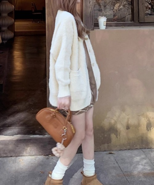 Miniministore（ミニミニストア）の「シャギーニットカーディガンVネック秋冬服（カーディガン/ボレロ・レディース・ブラック/ライトブルー/アイボリー/ダークグレー/ピンク・FREE）」の17枚目の写真
