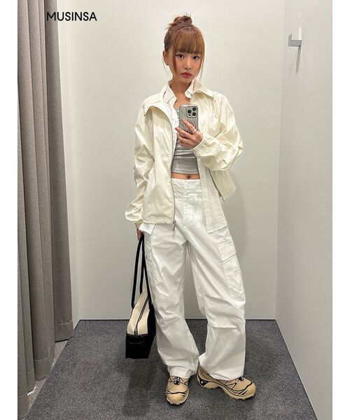 MUSINSA STANDARD WOMAN（ムシンサスタンダードウーマン）の「ウィメンズオーバーサイズトラックジャケット[クリーム]（ナイロンジャケット・レディース・その他・SMALL/MEDIUM/LARGE）」の5枚目の写真