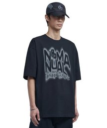NOMANUAL（NOMANUAL）の「BUZZ T-SHIRT - BLACK（Tシャツ/カットソー）」