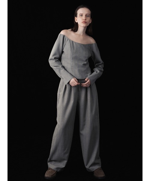 ELCHELE(エルチェレ)の「HIGH WAIST WIDE PANTS(スラックス・レディース・アイボリー/グレー・36/38)」の8枚目の写真