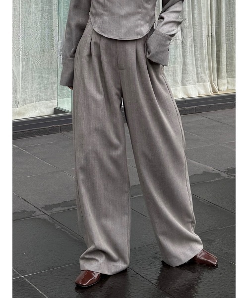 ELCHELE(エルチェレ)の「HIGH WAIST WIDE PANTS(スラックス・レディース・アイボリー/グレー・36/38)」の3枚目の写真