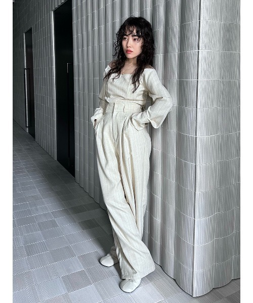 ELCHELE(エルチェレ)の「HIGH WAIST WIDE PANTS(スラックス・レディース・アイボリー/グレー・36/38)」の7枚目の写真