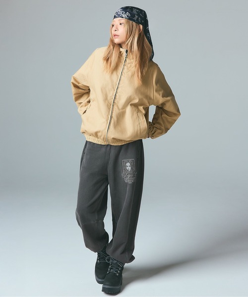 X-girl（エックスガール）の「PIGMENT DYED FACE AND LOGO SQUARE PATCH SWEATPANTS（スウェットパンツ・レディース・ブラック/オリーブ/ピンク・S/M）」の10枚目の写真