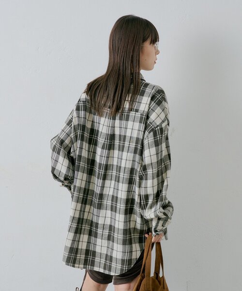 WHIMSIC（ウィムジック）の「【UNISEX】アシッドウォッシュフランネルチェックシャツ（シャツ/ブラウス・レディース・ブラック/グリーン/レッド/ブラウン・FREE）」の6枚目の写真