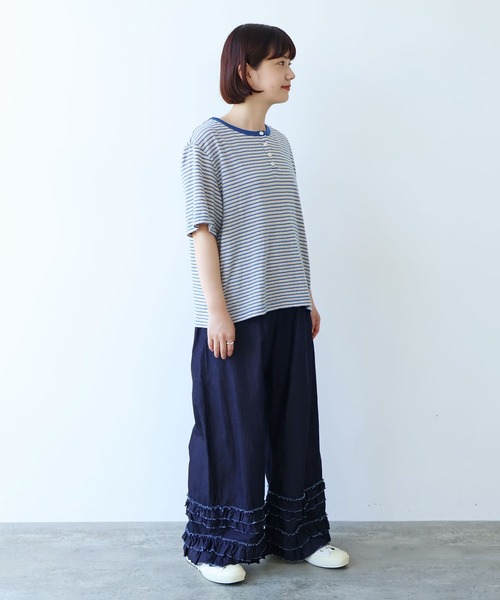 bulle de savon(ビュルデサボン)の「マルチボーダー ヘンリーネックTシャツ(Tシャツ/カットソー・レディース・ブルー/レッド・FREE)」の7枚目の写真