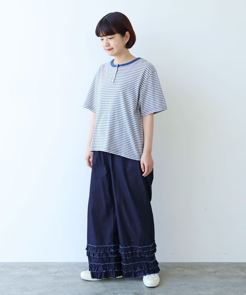 bulle de savon(ビュルデサボン)の「マルチボーダー ヘンリーネックTシャツ(Tシャツ/カットソー・レディース・ブルー/レッド・FREE)」の8枚目の写真
