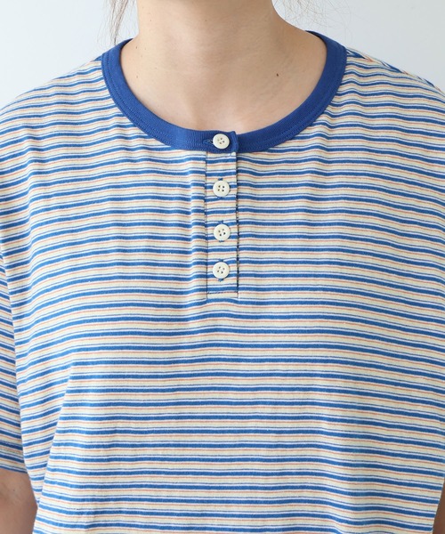 bulle de savon(ビュルデサボン)の「マルチボーダー ヘンリーネックTシャツ(Tシャツ/カットソー・レディース・ブルー/レッド・FREE)」の12枚目の写真