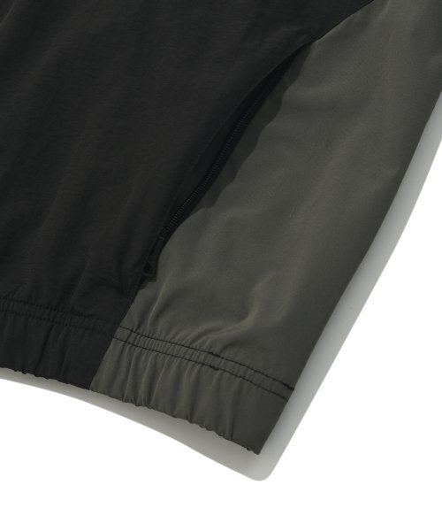 VISION STREET WEAR(ヴィジョンストリートウェア)の「VSW Blocking Wind Jacket Black(ナイロンジャケット・レディース・その他・MEDIUM/LARGE/X-LARGE)」の9枚目の写真